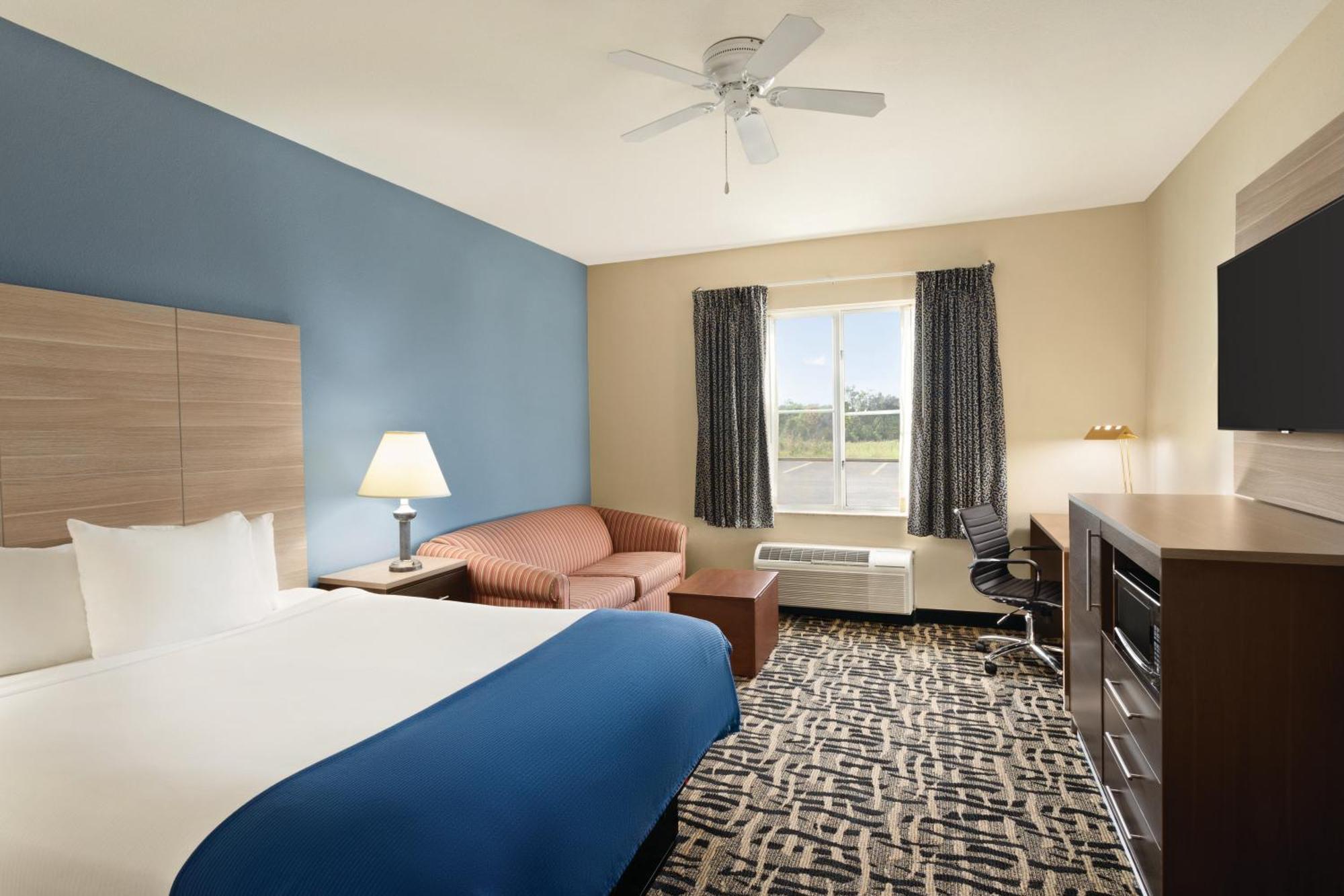 Baymont By Wyndham Ft. Leonard/Saint Robert Hotel Ngoại thất bức ảnh